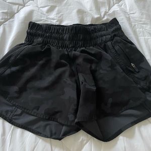 Lululemon Like New Hotty Hot Shorts